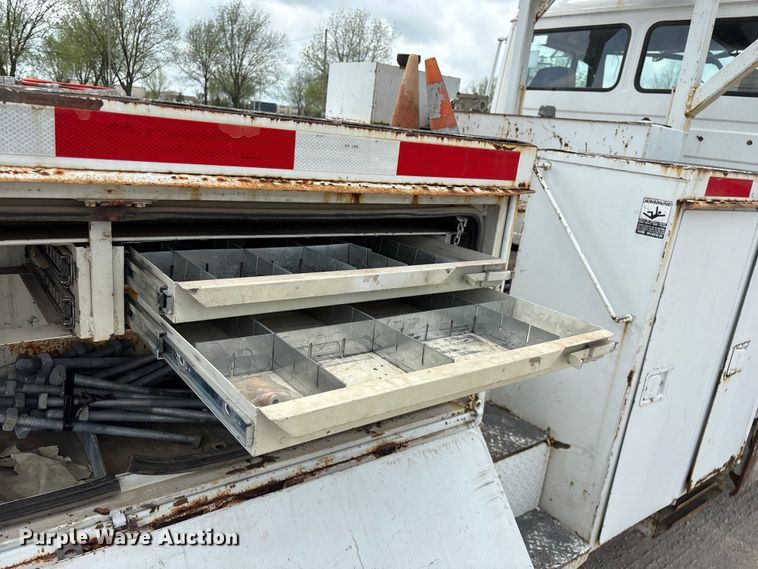 image for item FG0248 2002 Freightliner FL80 digger derrick truck