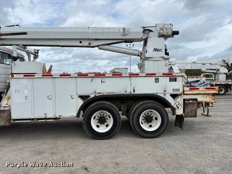 image for item FG0248 2002 Freightliner FL80 digger derrick truck