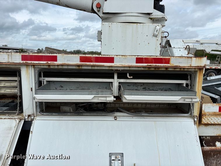 image for item FG0248 2002 Freightliner FL80 digger derrick truck