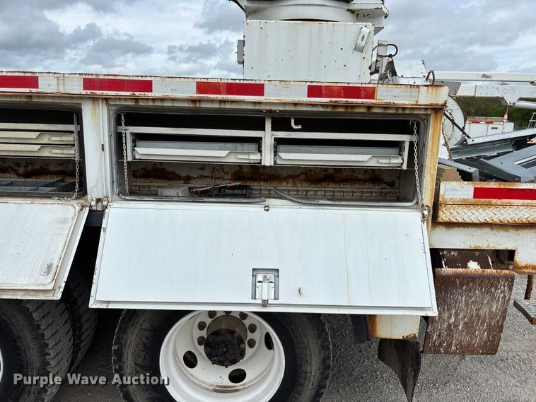 image for item FG0248 2002 Freightliner FL80 digger derrick truck