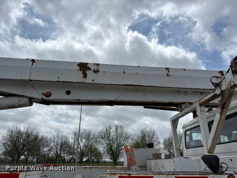 image for item FG0248 2002 Freightliner FL80 digger derrick truck