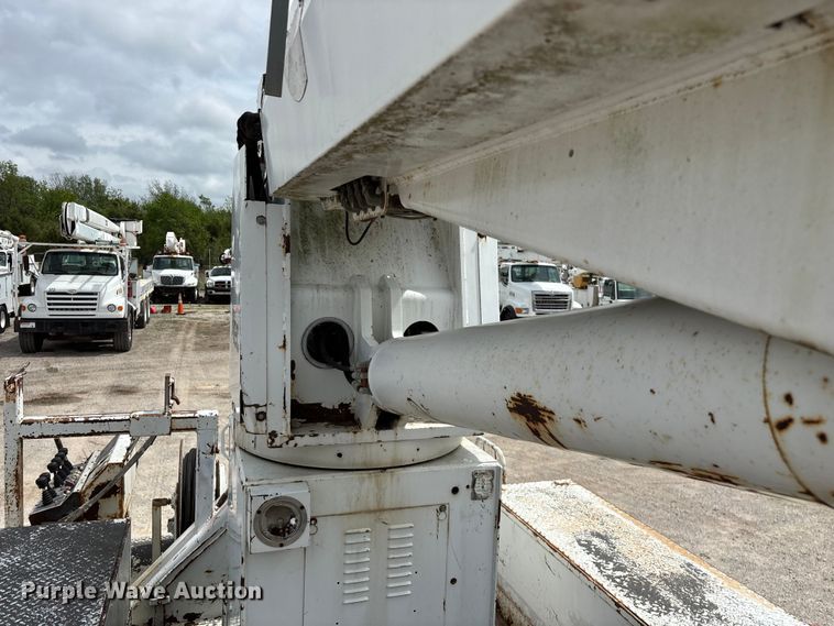 image for item FG0248 2002 Freightliner FL80 digger derrick truck