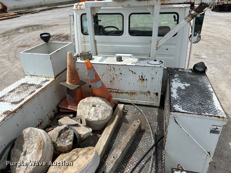 image for item FG0248 2002 Freightliner FL80 digger derrick truck