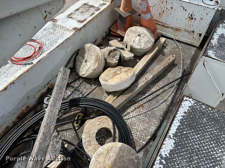 image for item FG0248 2002 Freightliner FL80 digger derrick truck