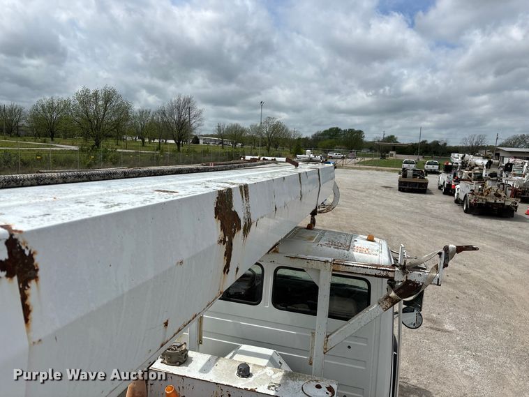 image for item FG0248 2002 Freightliner FL80 digger derrick truck