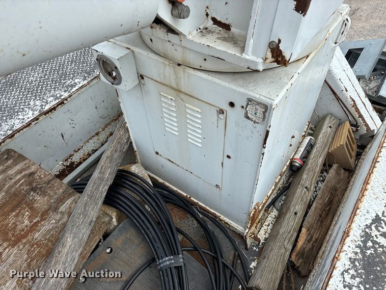 image for item FG0248 2002 Freightliner FL80 digger derrick truck