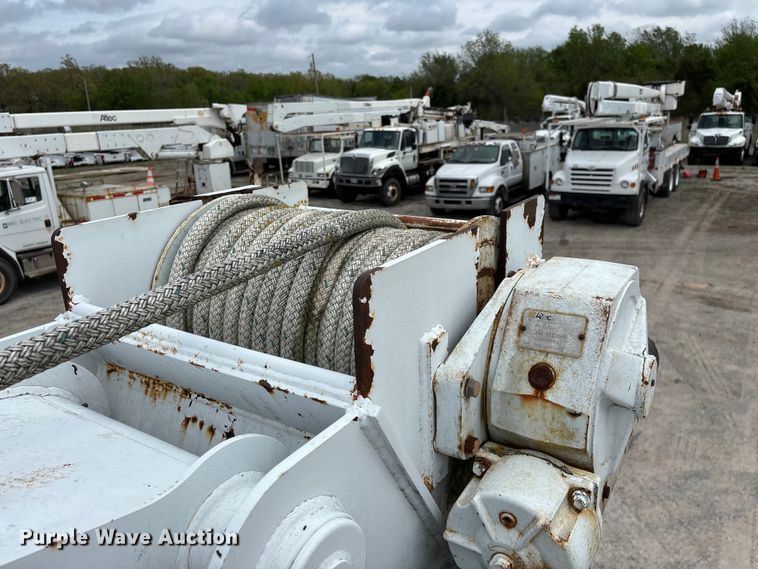 image for item FG0248 2002 Freightliner FL80 digger derrick truck