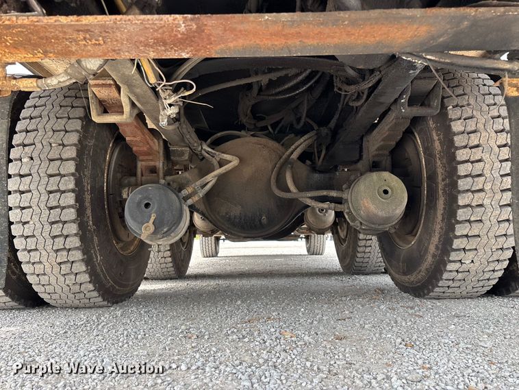 image for item FG0248 2002 Freightliner FL80 digger derrick truck