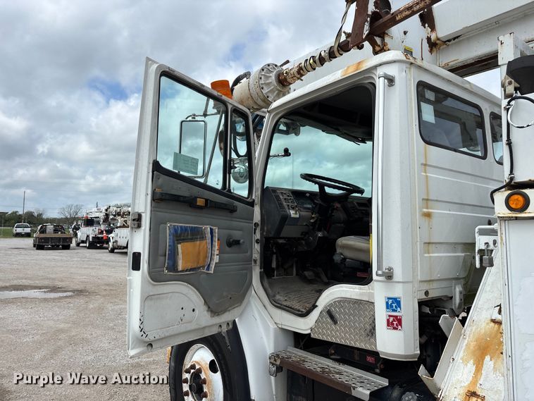 image for item FG0248 2002 Freightliner FL80 digger derrick truck