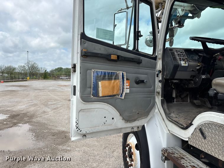 image for item FG0248 2002 Freightliner FL80 digger derrick truck