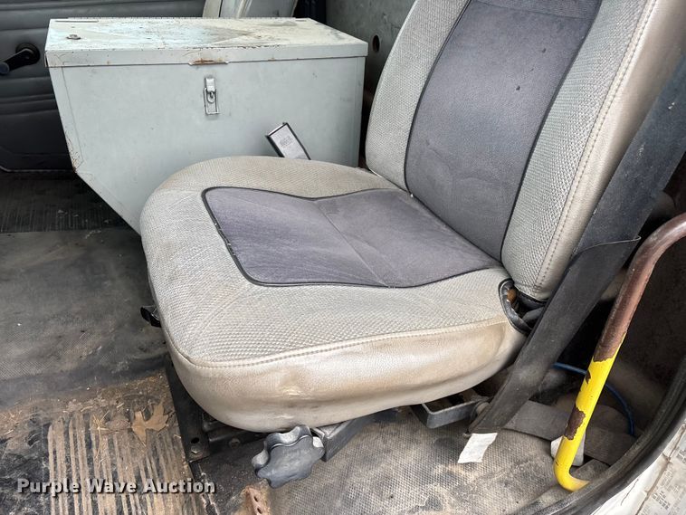 image for item FG0248 2002 Freightliner FL80 digger derrick truck