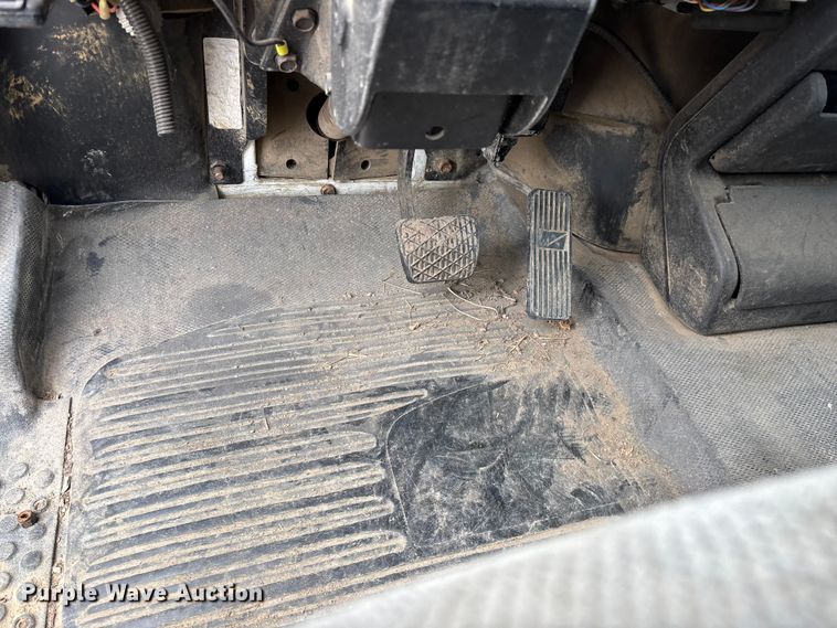 image for item FG0248 2002 Freightliner FL80 digger derrick truck