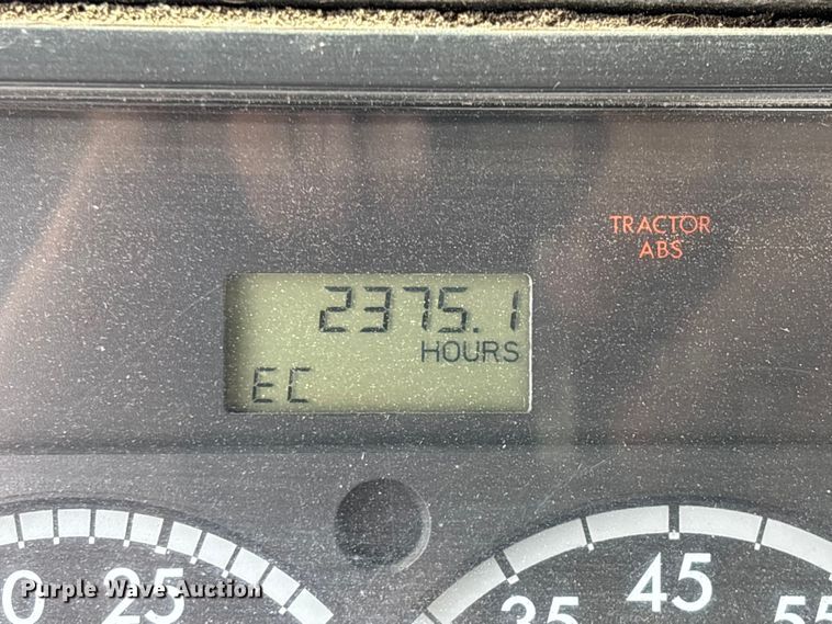 image for item FG0248 2002 Freightliner FL80 digger derrick truck