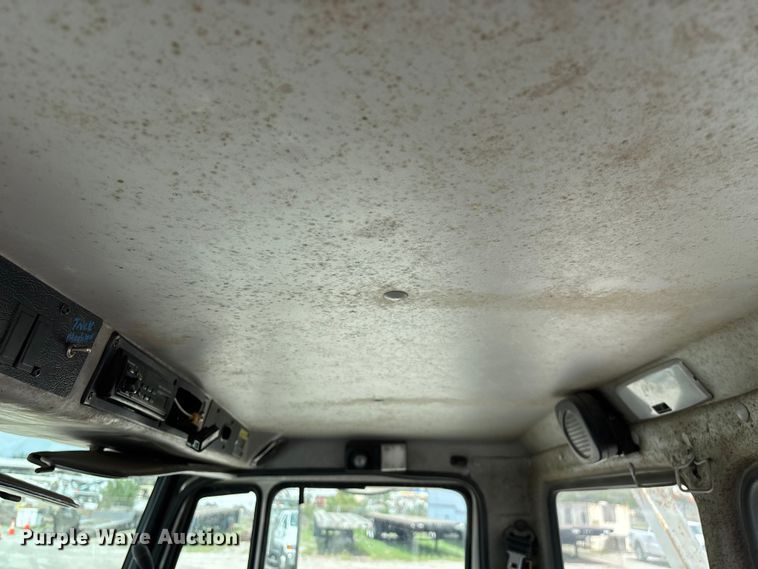 image for item FG0248 2002 Freightliner FL80 digger derrick truck