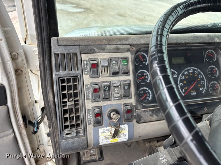 image for item FG0248 2002 Freightliner FL80 digger derrick truck