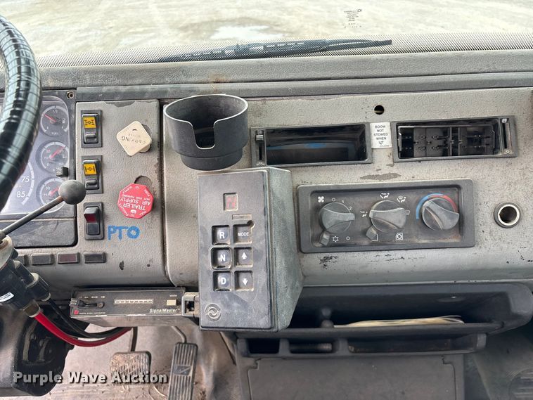 image for item FG0248 2002 Freightliner FL80 digger derrick truck