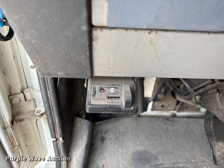 image for item FG0248 2002 Freightliner FL80 digger derrick truck