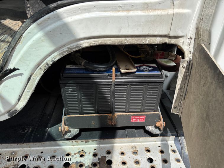 image for item FG0248 2002 Freightliner FL80 digger derrick truck