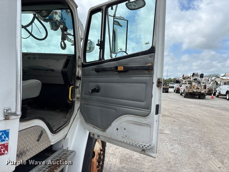 image for item FG0248 2002 Freightliner FL80 digger derrick truck