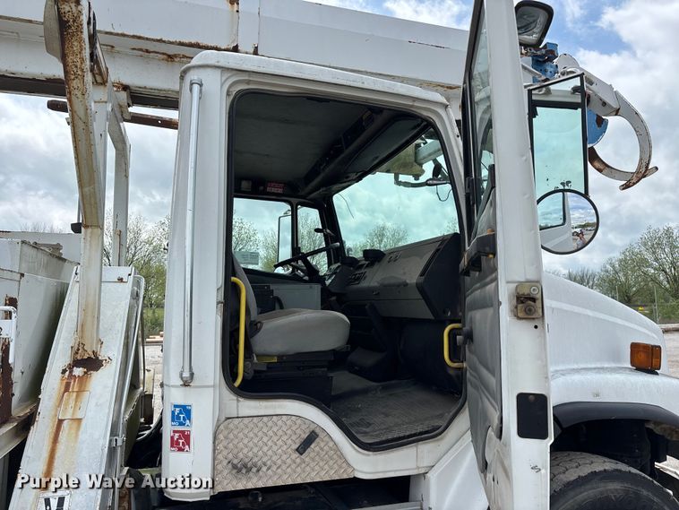 image for item FG0248 2002 Freightliner FL80 digger derrick truck