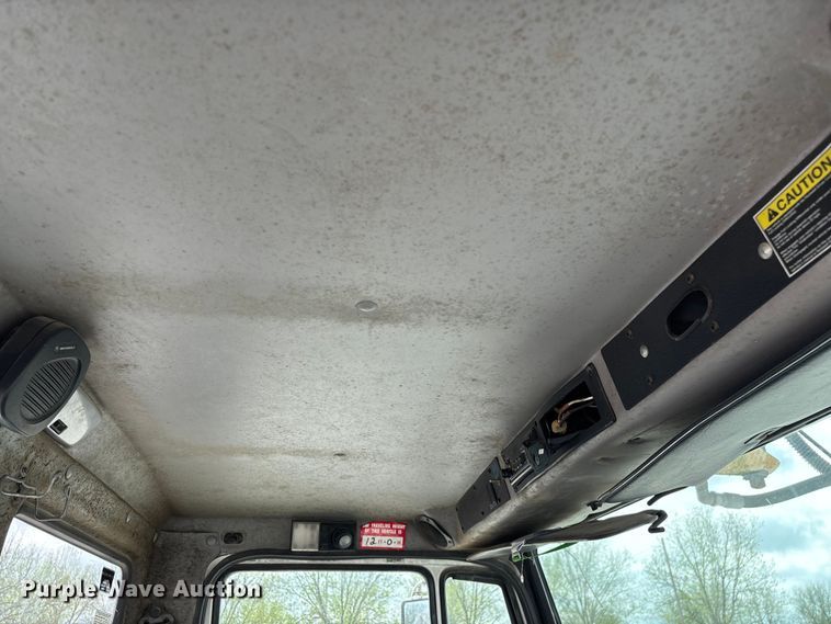 image for item FG0248 2002 Freightliner FL80 digger derrick truck