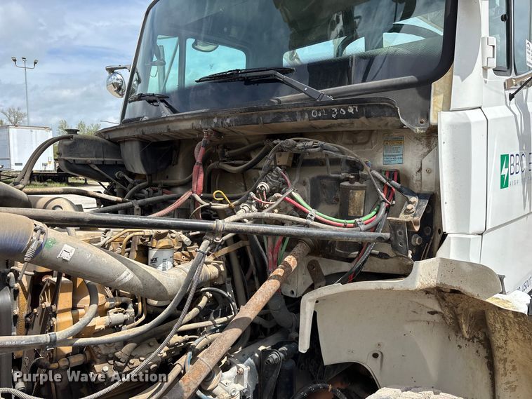 image for item FG0248 2002 Freightliner FL80 digger derrick truck