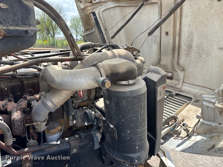 image for item FG0248 2002 Freightliner FL80 digger derrick truck