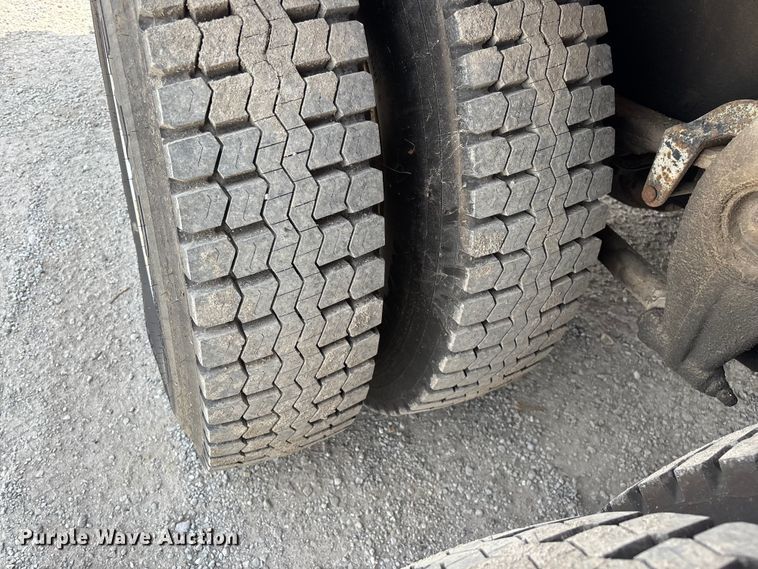 image for item FG0248 2002 Freightliner FL80 digger derrick truck