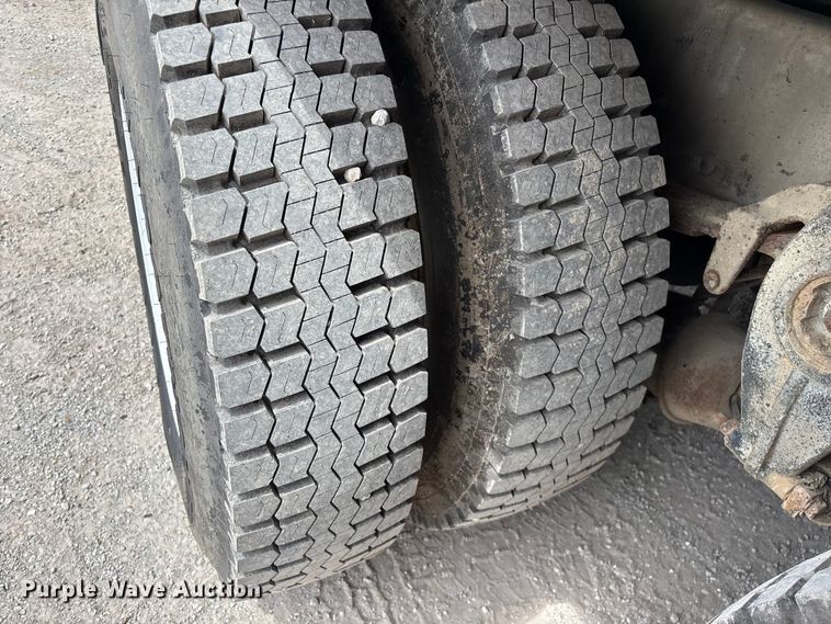 image for item FG0248 2002 Freightliner FL80 digger derrick truck