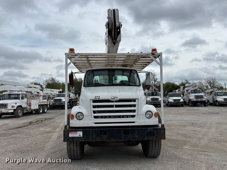 image for item FG0249 2001 Sterling Truck L7500 Series bucket truck