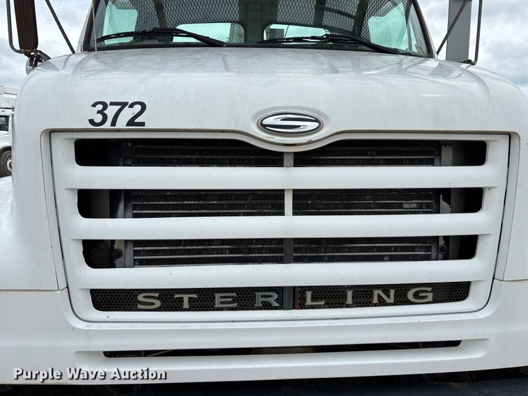 image for item FG0249 2001 Sterling Truck L7500 Series bucket truck