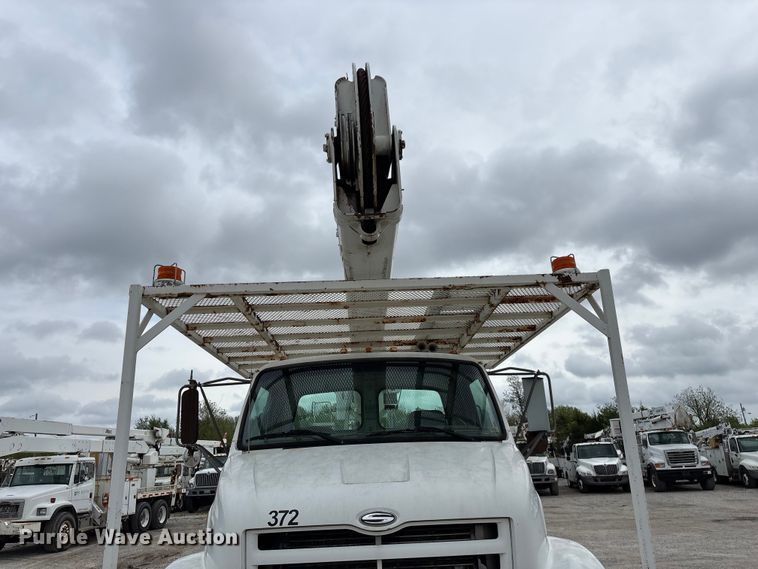 image for item FG0249 2001 Sterling Truck L7500 Series bucket truck