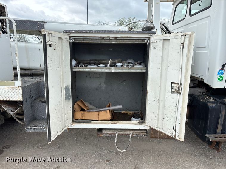 image for item FG0249 2001 Sterling Truck L7500 Series bucket truck