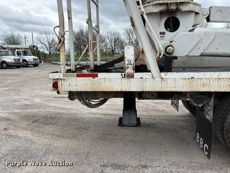 image for item FG0249 2001 Sterling Truck L7500 Series bucket truck