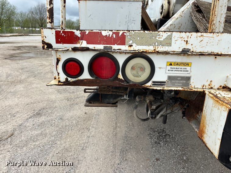 image for item FG0249 2001 Sterling Truck L7500 Series bucket truck