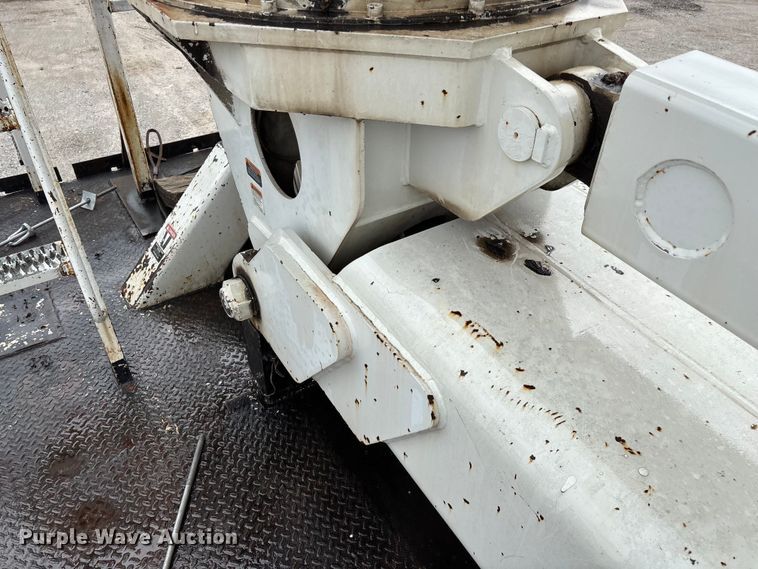 image for item FG0249 2001 Sterling Truck L7500 Series bucket truck