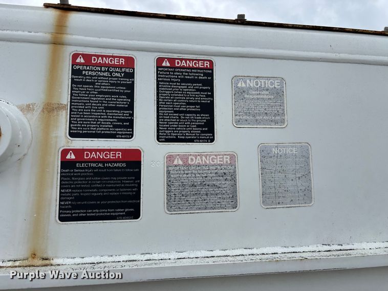 image for item FG0249 2001 Sterling Truck L7500 Series bucket truck