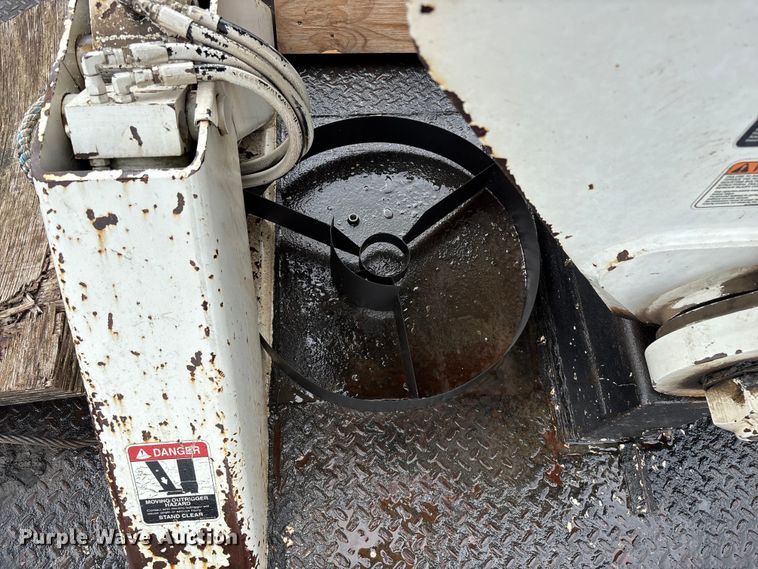 image for item FG0249 2001 Sterling Truck L7500 Series bucket truck