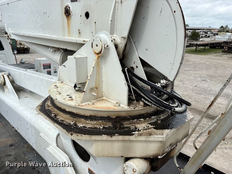 image for item FG0249 2001 Sterling Truck L7500 Series bucket truck