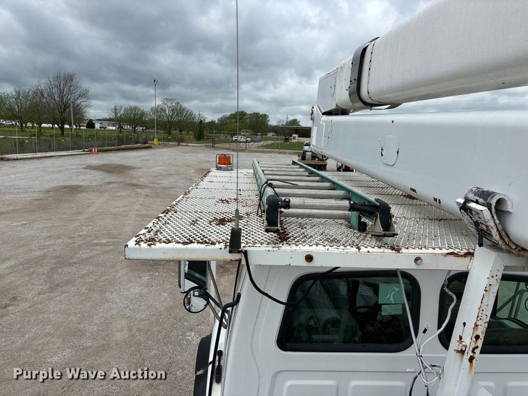 image for item FG0249 2001 Sterling Truck L7500 Series bucket truck