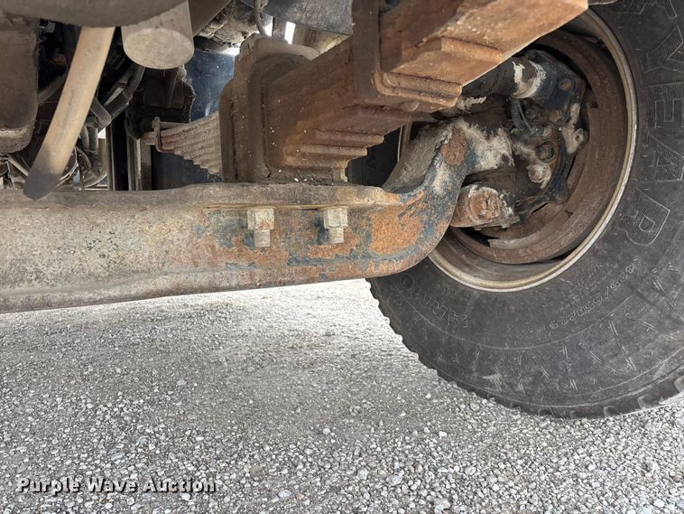 image for item FG0249 2001 Sterling Truck L7500 Series bucket truck