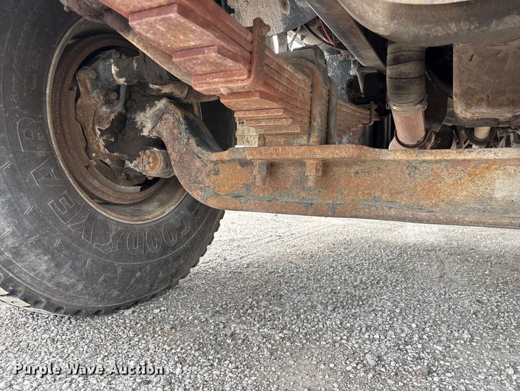 image for item FG0249 2001 Sterling Truck L7500 Series bucket truck