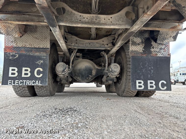 image for item FG0249 2001 Sterling Truck L7500 Series bucket truck