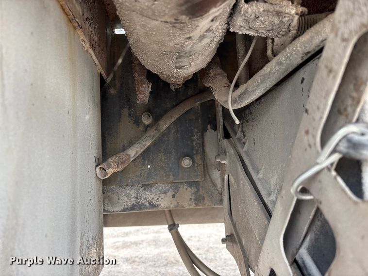 image for item FG0249 2001 Sterling Truck L7500 Series bucket truck