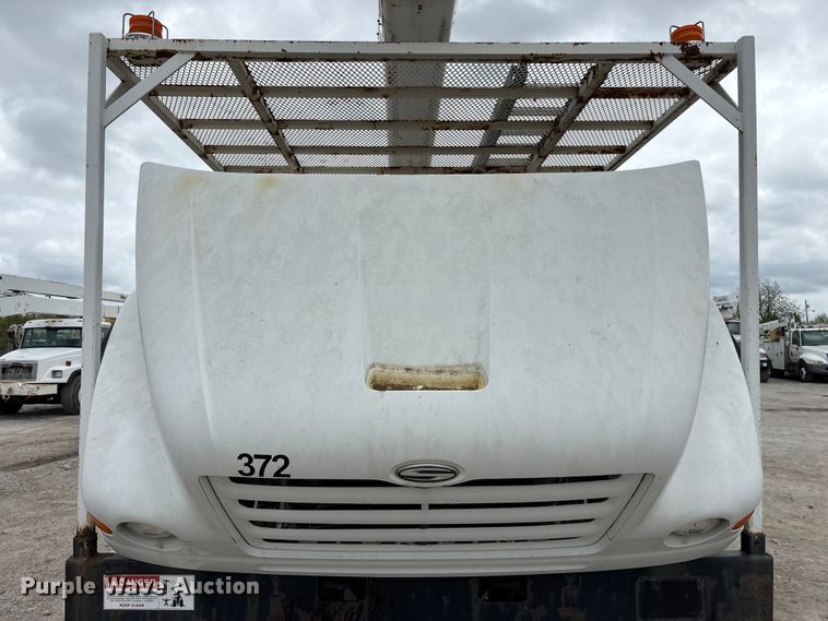 image for item FG0249 2001 Sterling Truck L7500 Series bucket truck