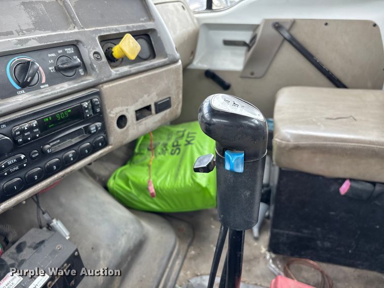 image for item FG0249 2001 Sterling Truck L7500 Series bucket truck