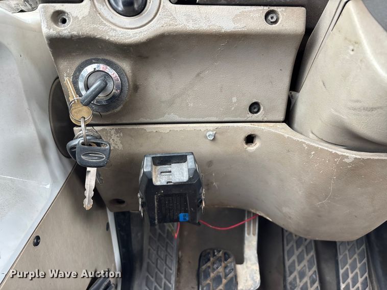image for item FG0249 2001 Sterling Truck L7500 Series bucket truck