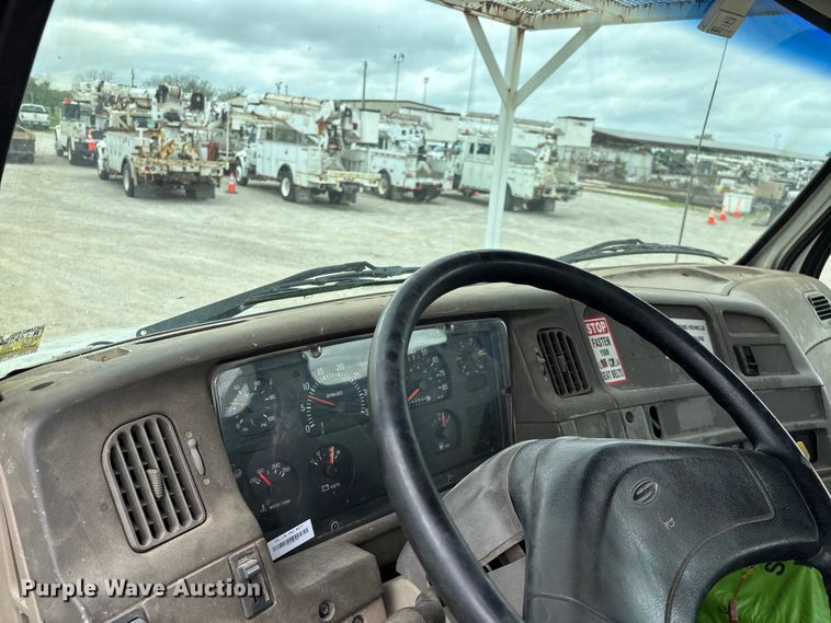image for item FG0249 2001 Sterling Truck L7500 Series bucket truck