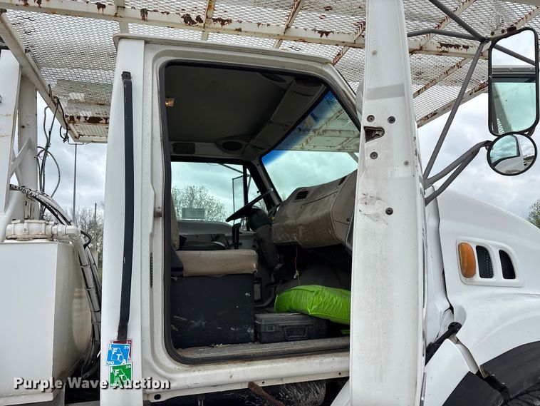 image for item FG0249 2001 Sterling Truck L7500 Series bucket truck
