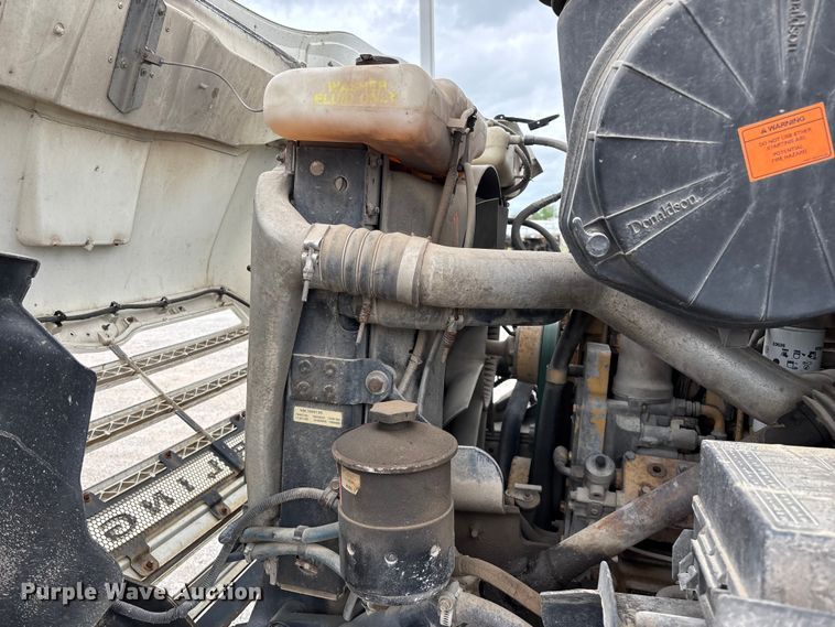 image for item FG0249 2001 Sterling Truck L7500 Series bucket truck